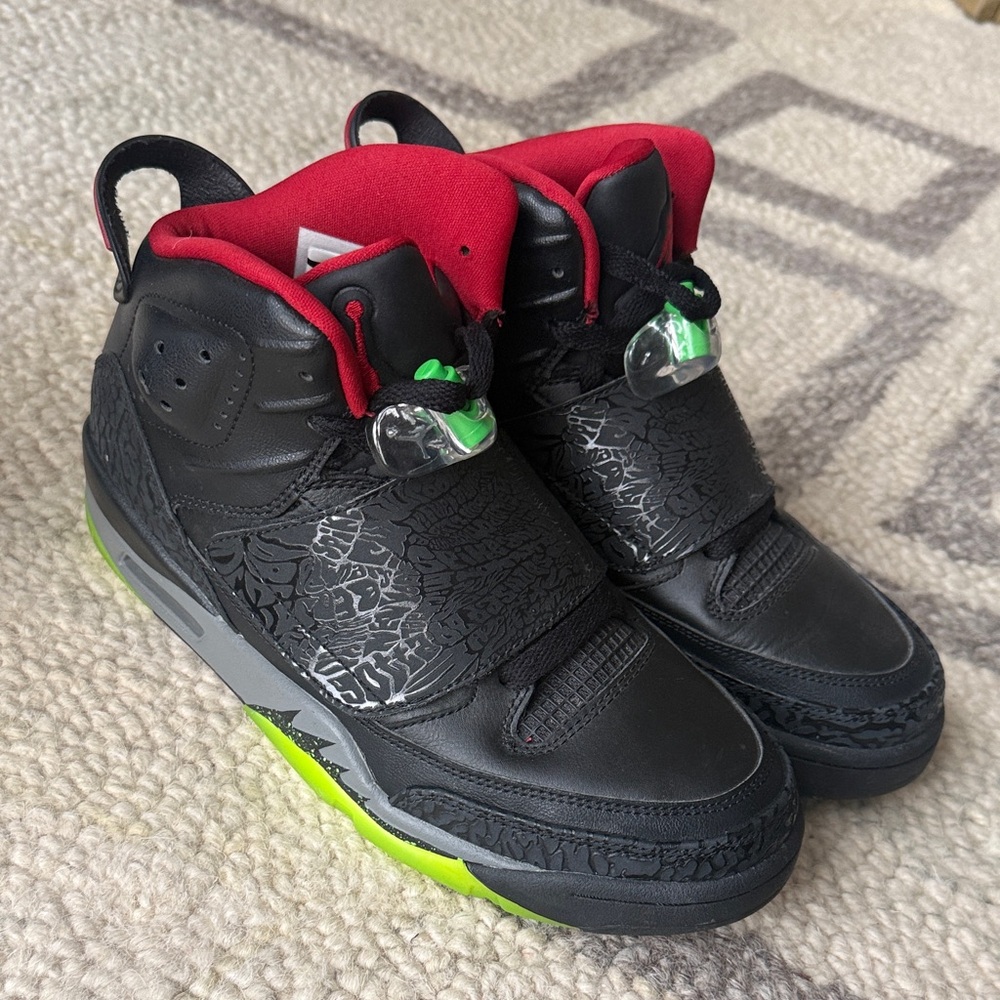 Son of Mars Air Jordan USED Size Men’s 7.5